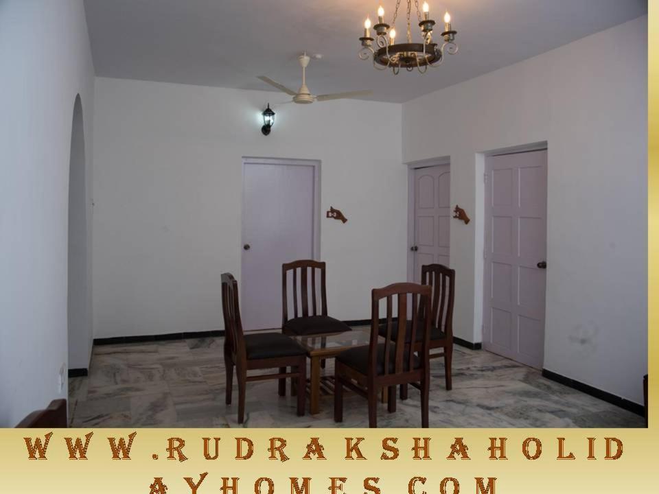 Rudraksha Holiday Homes Candolim Luaran gambar